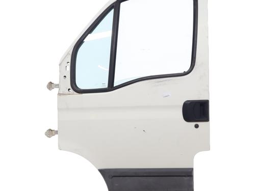 Dør venstre fortil IVECO DAILY IV Van 35C13 V, 35C13 V/P, 35S13 V, 35S13 V/P (126 hp) 32390391