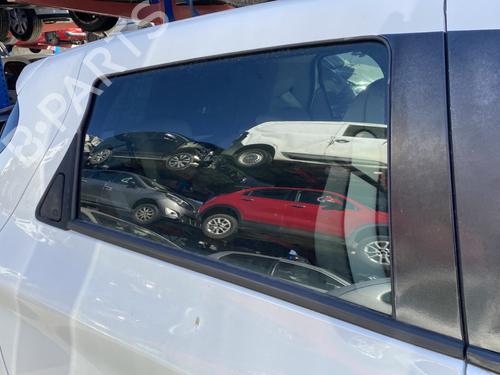 Vitre porte arrière droite RENAULT ZOE (BFM_) ZOE (88 hp) 25675547