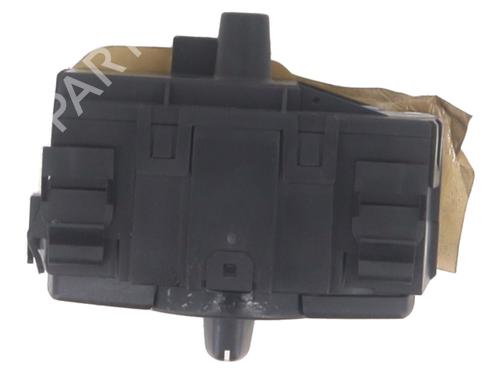 Headlight switch BMW 1 (E87) 118 d | BP25744964I24 