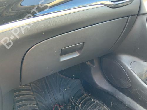 Used Glove box Glove box 39476750 39476750