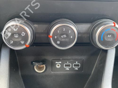 Used Climate control RENAULT CLIO V (B7_) 1.0 TCe 90 (B7MT) (91 hp) 32271289