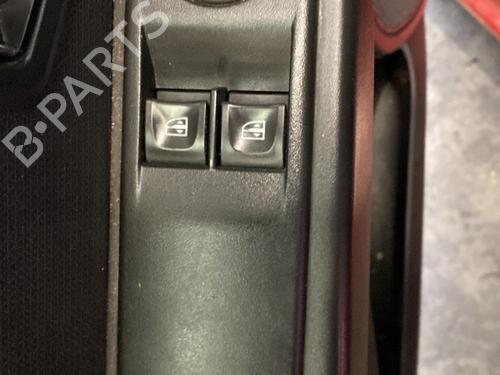 Used Left front window switch RENAULT CLIO IV (BH_) 0.9 TCe 90 (BHNF, BHMA, BHMH, BHJK, BHJR) (90 hp) 30680284