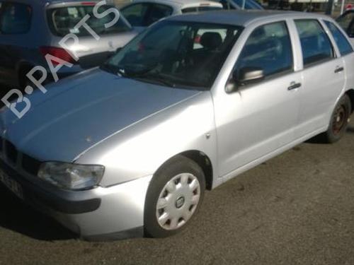 Left taillight SEAT IBIZA II (6K1) 1.9 SDI | BP25696856C34 