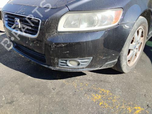 left-front-fog-light-volvo-v50-545-2003-2004-2005-2006-2007-2008-2009-2010-2011-2012-36141713 main image