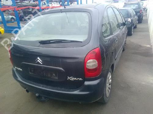 Left headlight CITROËN XSARA PICASSO (N68) 2.0 HDi | BP25696217C28 