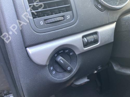 Forlygtekontakt SKODA YETI (5L) 1.6 TDI (105 hp) 25676008