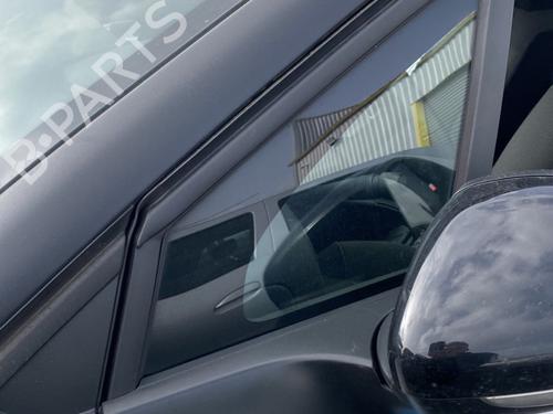 Vidro triangular frente esquerdo CITROËN C3 III (SX) 1.5 BlueHDi 100 (SXYHYP, SXYHTU) (102 hp) 32760734