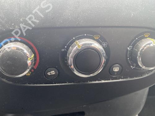Used Climate control RENAULT CLIO IV (BH_) 1.2 16V (73 hp) 26436506