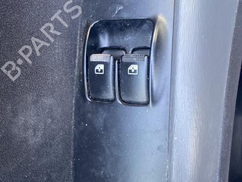 Used Left front window switch HYUNDAI i10 I (PA) 1.2 (78 hp) 29334344