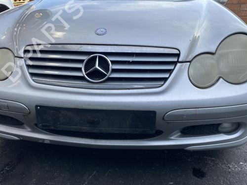 Used Right headlight MERCEDES-BENZ C-CLASS Coupe (CL203) C 200 CDI (203.707) (122 hp) 30485509