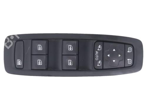 Used Left front window switch Left front window switch RENAULT MEGANE IV Hatchback (B9A/M/N_) 1.5 dCi 110 (B9A3) (110 hp) 39689953 39689953