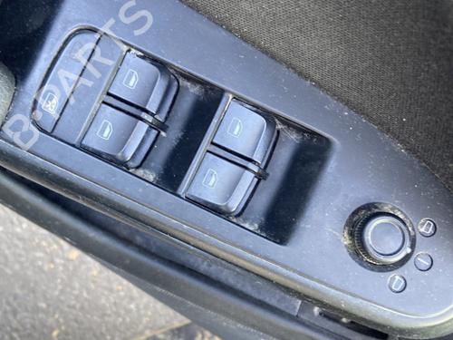 Right mirror AUDI A4 B8 (8K2) 2.0 TDI | BP25680583C27 