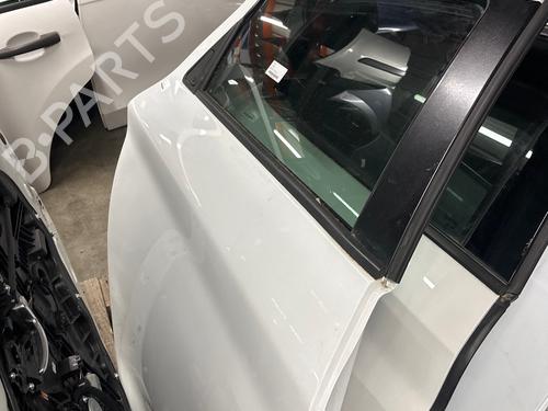 rear-right-door-window-renault-zoe-bfm_-2012-38776578 main image