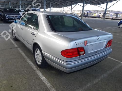 Brugte MERCEDES-BENZ E-CLASS (W210) E 220 D (210.004) 2538559