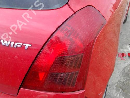 Used Right taillight SUZUKI SWIFT III (MZ, EZ) 1.3 DDiS (RS413D) (69 hp) 25686982