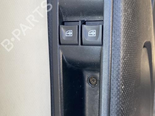 Used Left front window switch Left front window switch RENAULT TWINGO III (BCM_, BCA_) 0.9 TCe 90 (BCM9, BCM2) (90 hp) 33535744 33535744