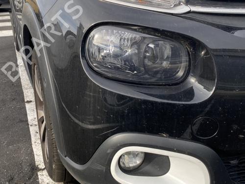 Used Right front fog light CITROËN C3 III (SX) 1.2 THP 110 (SXHNPS, SXHNZT, SXHNZ6) (110 hp) 28440503