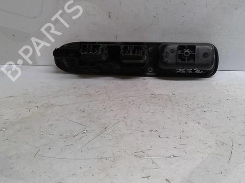 Used Left front window switch PEUGEOT 307 (3A/C) 1.6 16V (109 hp) 25687407