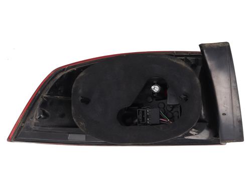 Used Right taillight RENAULT LAGUNA II (BG0/1_) 1.9 dCi (BG1A, BG1W, BG0G) (110 hp) 25678305