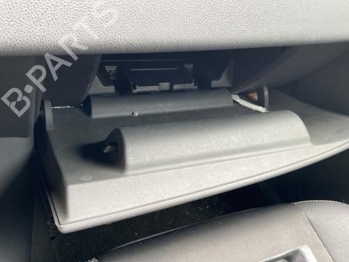Used Glove box VOLVO V50 (545) 1.6 D (110 hp) 25677822