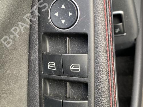 Venstre Foran elrute bryter MERCEDES-BENZ GLA-CLASS (X156) GLA 220 CDI (156.903) (170 hp) 27837363