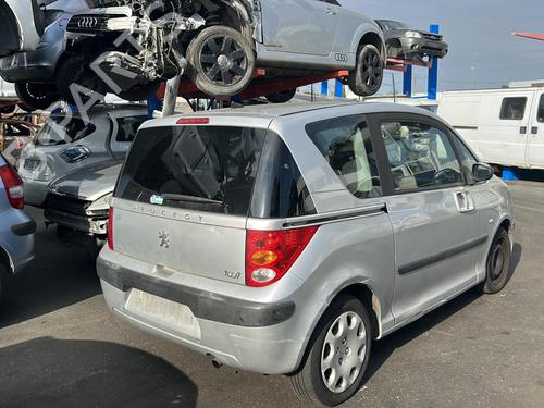 Left headlight PEUGEOT 1007 (KM_) 1.4 HDi | BP25684133C28 - Image 6