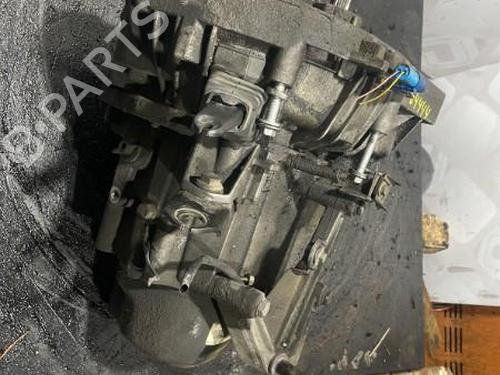 Boîte de vitesses RENAULT CLIO II (BB_, CB_) 1.4 16V (B/CB0P, BB13) (98 hp) 25674381