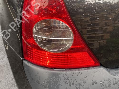 Achterlicht links RENAULT CLIO II (BB_, CB_) 1.4 16V (B/CB0P, BB13) (98 hp) 29864187