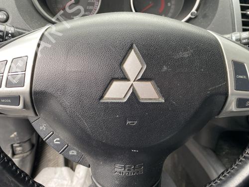 Used Driver airbag MITSUBISHI OUTLANDER II (CW_W) 2.0 DI-D (CW8W) (140 hp) 25677579