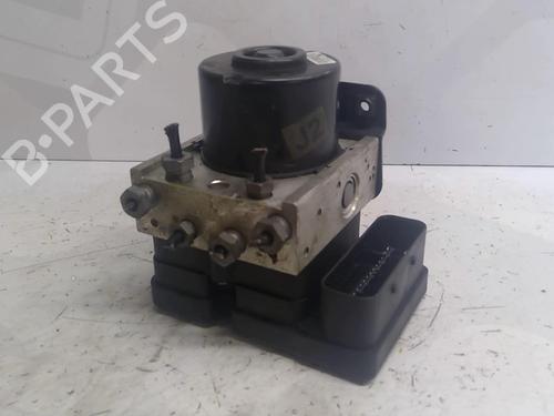 Used ABS pump FORD FIESTA VI (CB1, CCN) 1.4 TDCi (70 hp) 25699095