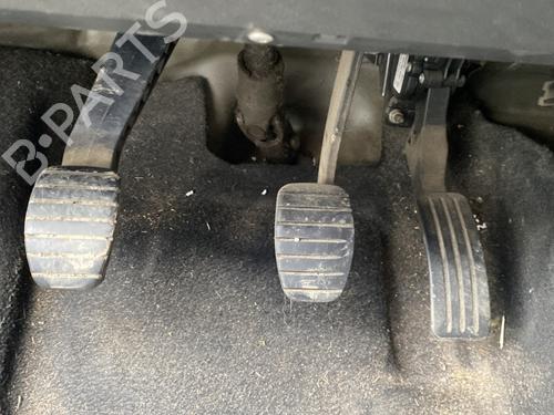 Used Break pedal DACIA SANDERO 1.5 dCi (68 hp) 25697580