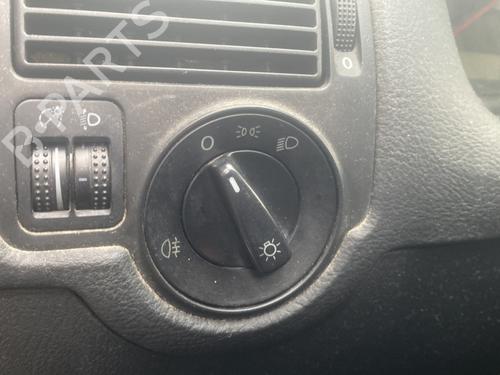 Used Headlight switch VW GOLF IV (1J1) 1.9 TDI (90 hp) 29940767