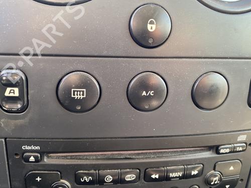 Højre fortil elrude kontakt CITROËN BERLINGO / BERLINGO FIRST Box Body/MPV (M_) 2.0 HDI 90 (MBRHY, MCRHY) (90 hp) 33213914