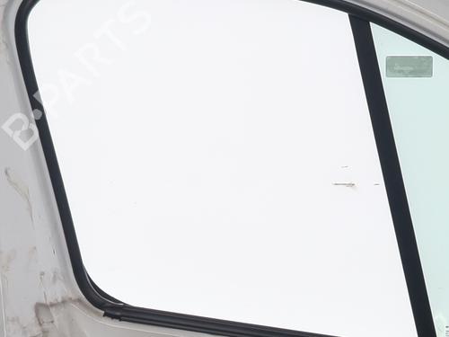 front-left-door-window-renault-trafic-iii-van-fg_-2014-26498227 main image