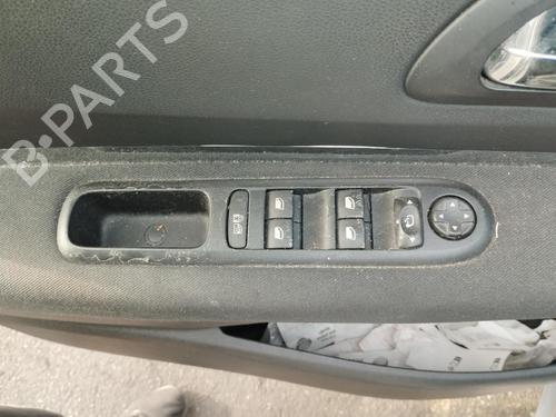 Used Left front window switch Left front window switch 38228798 38228798