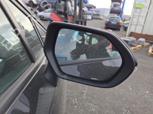 Used Right mirror TOYOTA COROLLA Estate (_E21_) 1.8 Hybrid (ZWE211W) (122 hp) 25685005