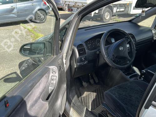 Højre baglygte OPEL ZAFIRA A MPV (T98) 2.2 DTI 16V (F75) | BP25692815C35 