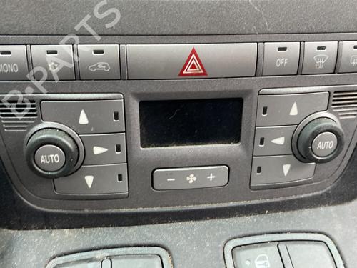AC-Styringsenhed/Manøvreenhed LANCIA MUSA (350_) 1.3 D Multijet (350.AXM11, 350.AXM1A, 350.AXI1A) (95 hp) 25673491