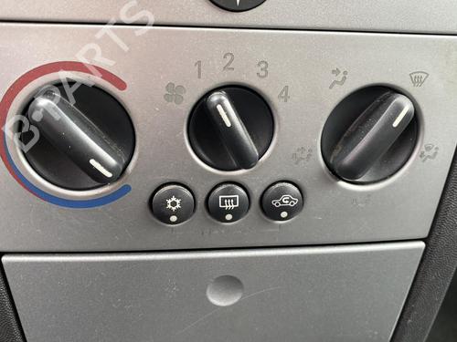 Used Climate control Climate control OPEL MERIVA A MPV (X03) 1.7 CDTI (E75) (100 hp) 25678808 25678808