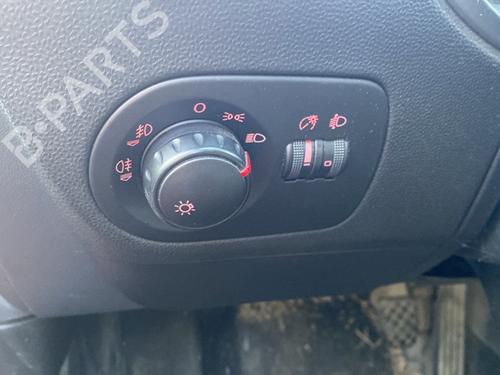Used Headlight switch SEAT LEON (1P1) 1.9 TDI (105 hp) 30444459