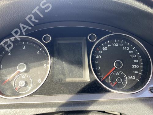 Used Instrument cluster VW PASSAT B6 Variant (3C5) 1.6 TDI (105 hp) 25697267