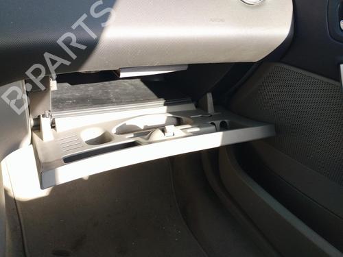 Handskerum Handskerum PEUGEOT 308 CC (4B_) 2.0 HDi (163 hp) 36683718 36683718