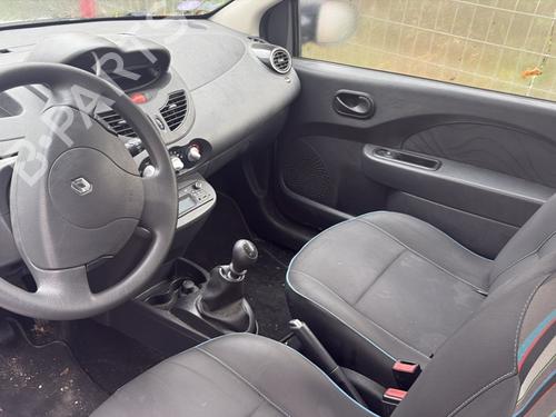 Used Passenger airbag RENAULT TWINGO II (CN0_) 1.2 16V (CN04, CN0B) (75 hp) 32390347