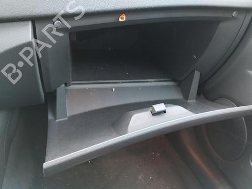 Vano posta oggetti Vano posta oggetti RENAULT LAGUNA III (BT0/1) 1.5 dCi (BT00, BT0A, BT0T, BT1J) (110 hp) 37271005 37271005