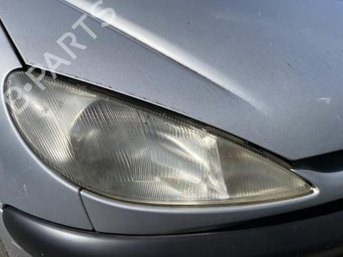 Faro derecho PEUGEOT 206 Hatchback (2A/C) 1.4 i (75 hp) 25686751