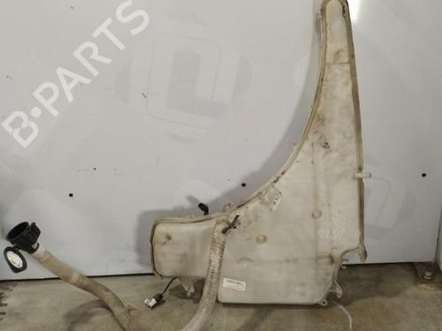 Used Windscreen washer tank BMW 3 (E90) 318 d (122 hp) 25689537