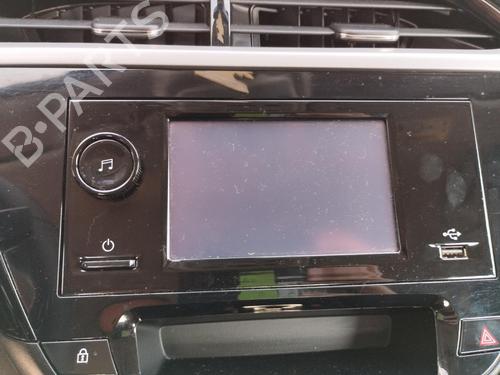 Used Radio Radio 37613115 37613115