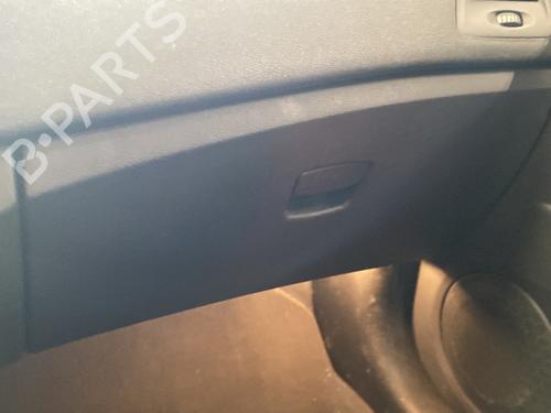 Used Glove box RENAULT LAGUNA III Grandtour (KT0/1) 1.5 dCi (KT0A, KT0R, KT02) (110 hp) 30752628