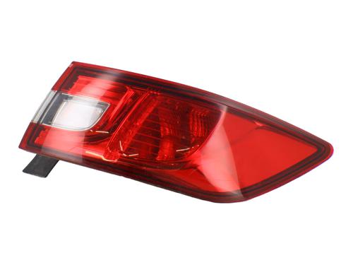 right-taillight-renault-clio-iv-bh_-2012-2013-2014-2015-2016-2017-2018-2019-2020-2021-32671511 main image