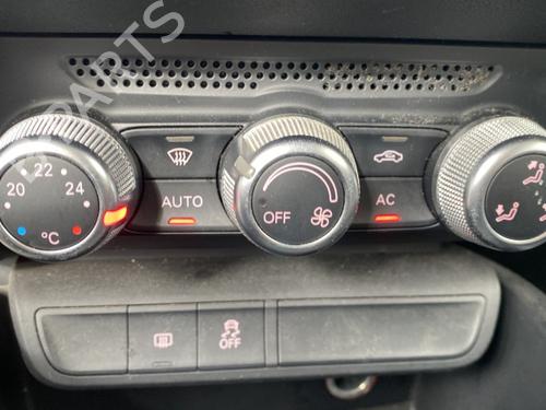Used Climate control AUDI A1 (8X1, 8XK) 1.6 TDI (105 hp) 32993494